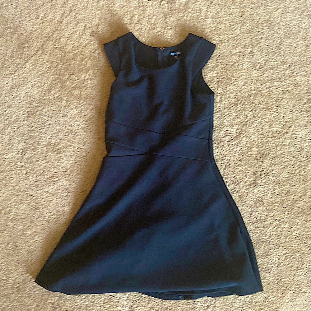 Ava & Yelly Black Zip-up dress